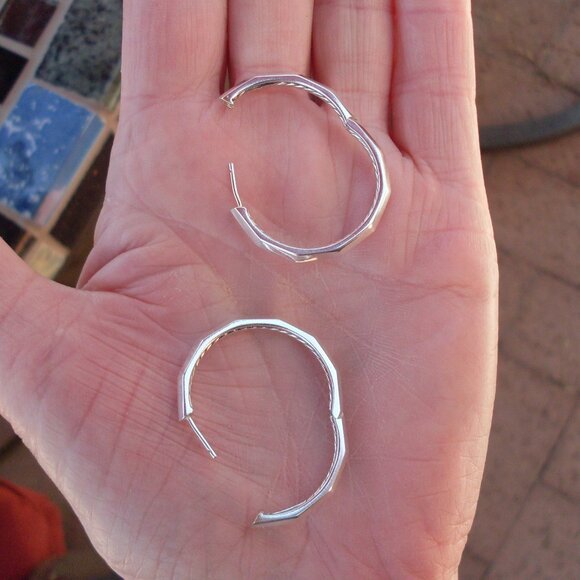 Recently Retired David Yurman Stax Hoop Earrings - 925 Sterling - DY Pouch - Picture 7 of 10